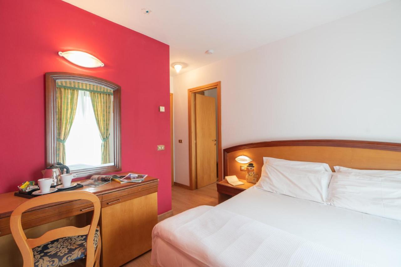 Hotel Posta Априка Экстерьер фото