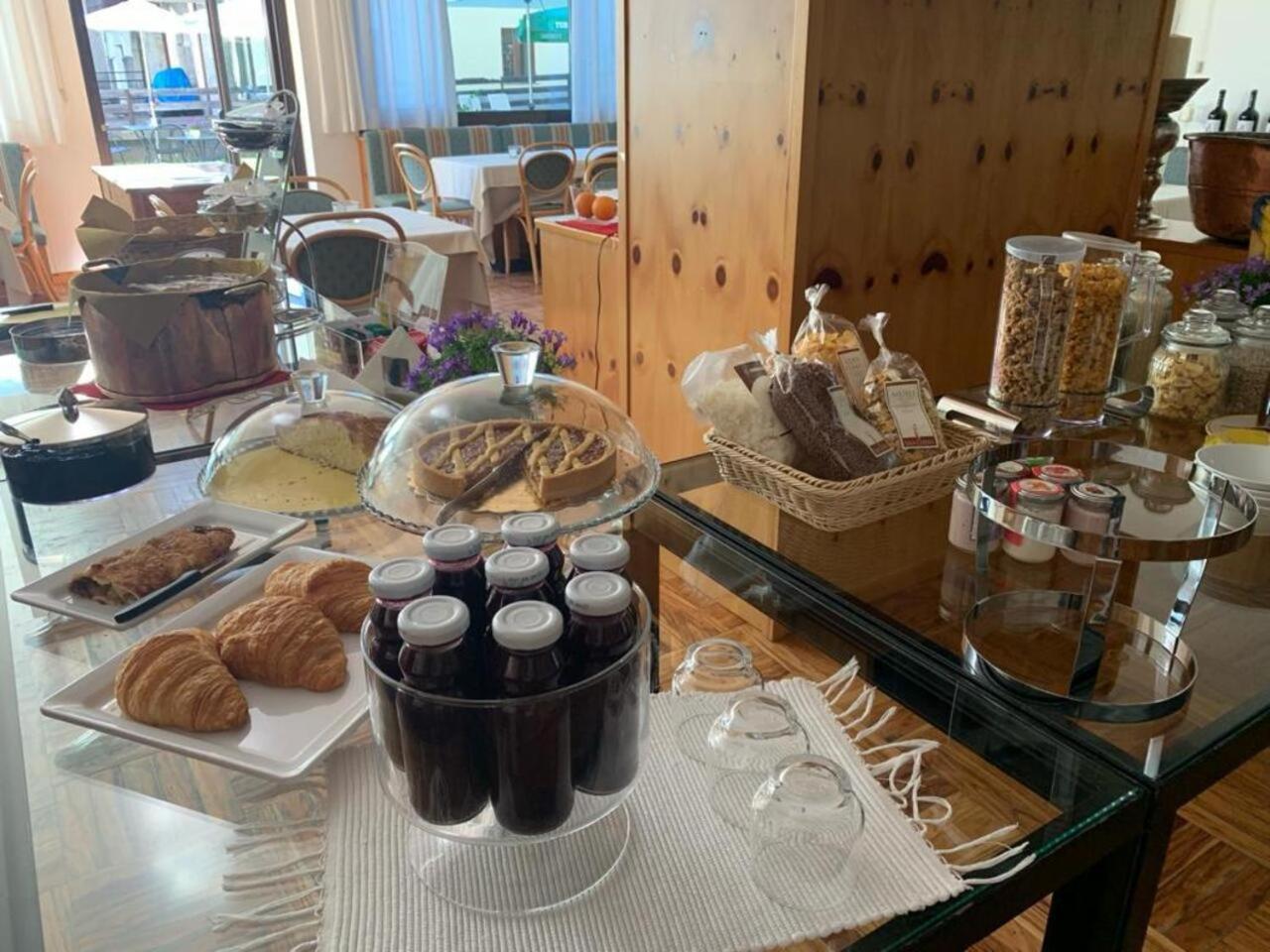 Hotel Posta Априка Экстерьер фото